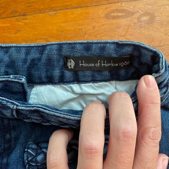 HOUSE OF HARLOW DENIM SHORTS - Picture 3 of 6